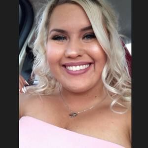 Meet your Posher, Brianna